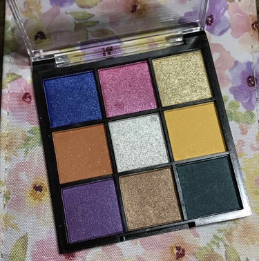 UR GLAM　BLOOMING EYE COLOR PALETTE/U R GLAM/パウダーアイシャドウを使ったクチコミ（2枚目）