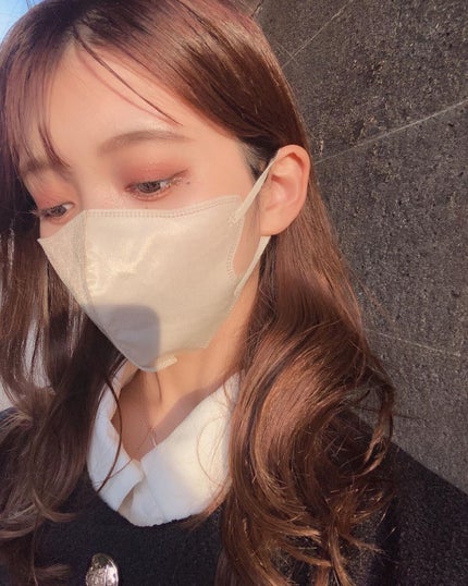 MINAMI on LIPS 「最近ハマってるキラキラメイク💄♡ピンクメイクには最適..」(3枚目)