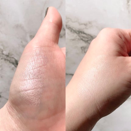 WHOMEE フーミー パウダリームグロウのクチコミ「
イガリシノブさんプロデュースの新作ハイライト⠜
💜ロシアンパープル
パールピンク×ラメ.....」(3枚目)