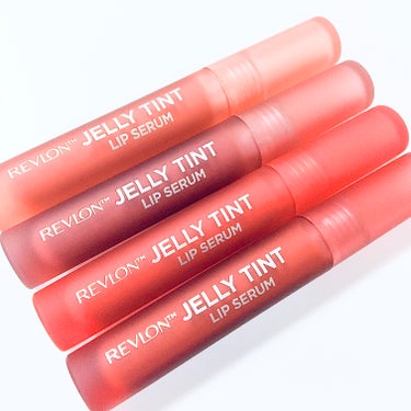 #PR #REVLON

レブロンさんの「ジェリー ティント リップ セラム」を使ってみました🌟
　

2022年の発売以降、ジューシーな発色で人気の #保水膜ティントセラム 新シリーズが1月22日に新