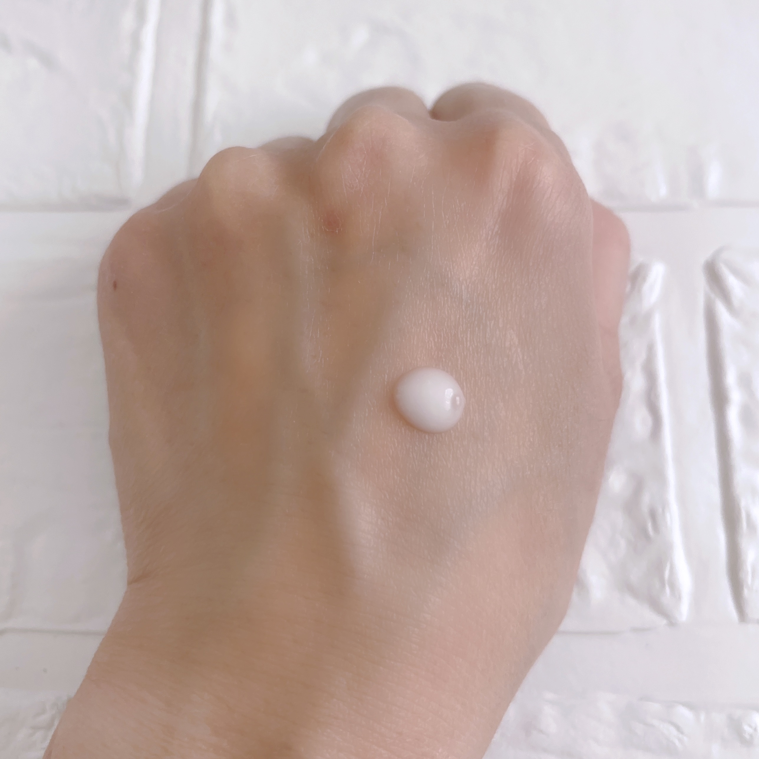 薬用 ホワイトニングクリアセラムW/エトヴォス/美容液を使ったクチコミ（2枚目）