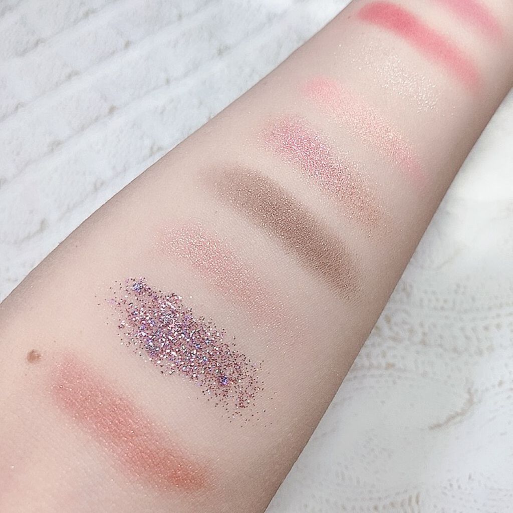 HEXZEスターライトファントム12アイシャドウ01/HEXZE(ヘックスゼ)/アイシャドウパレットを使ったクチコミ(4枚目)