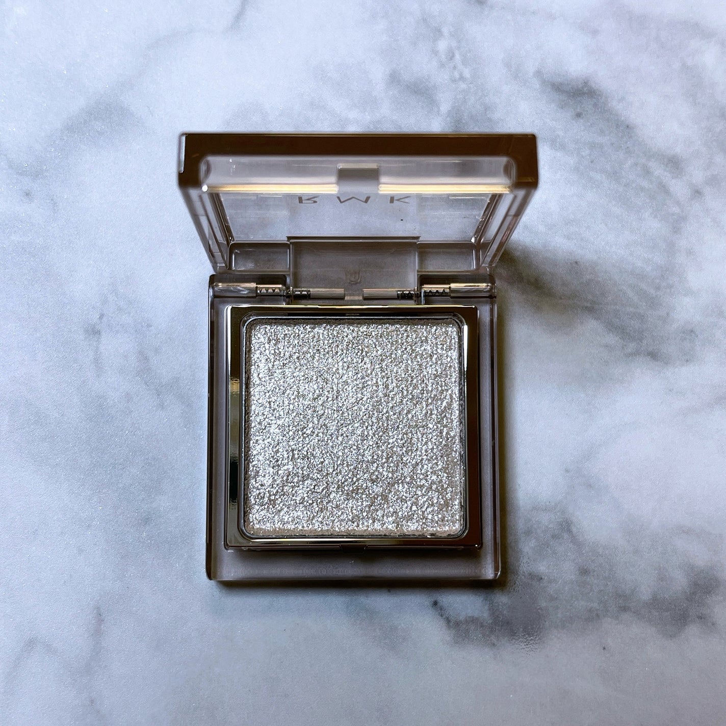 インフィニット シングル アイズ/RMK/単色アイシャドウを使ったクチコミ(4枚目)