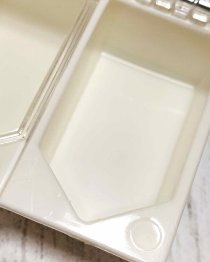 ひろろん on LIPS 「ダイソービーズケース(10マス)ネイル用のパーツを入れるのに購..」(4枚目)