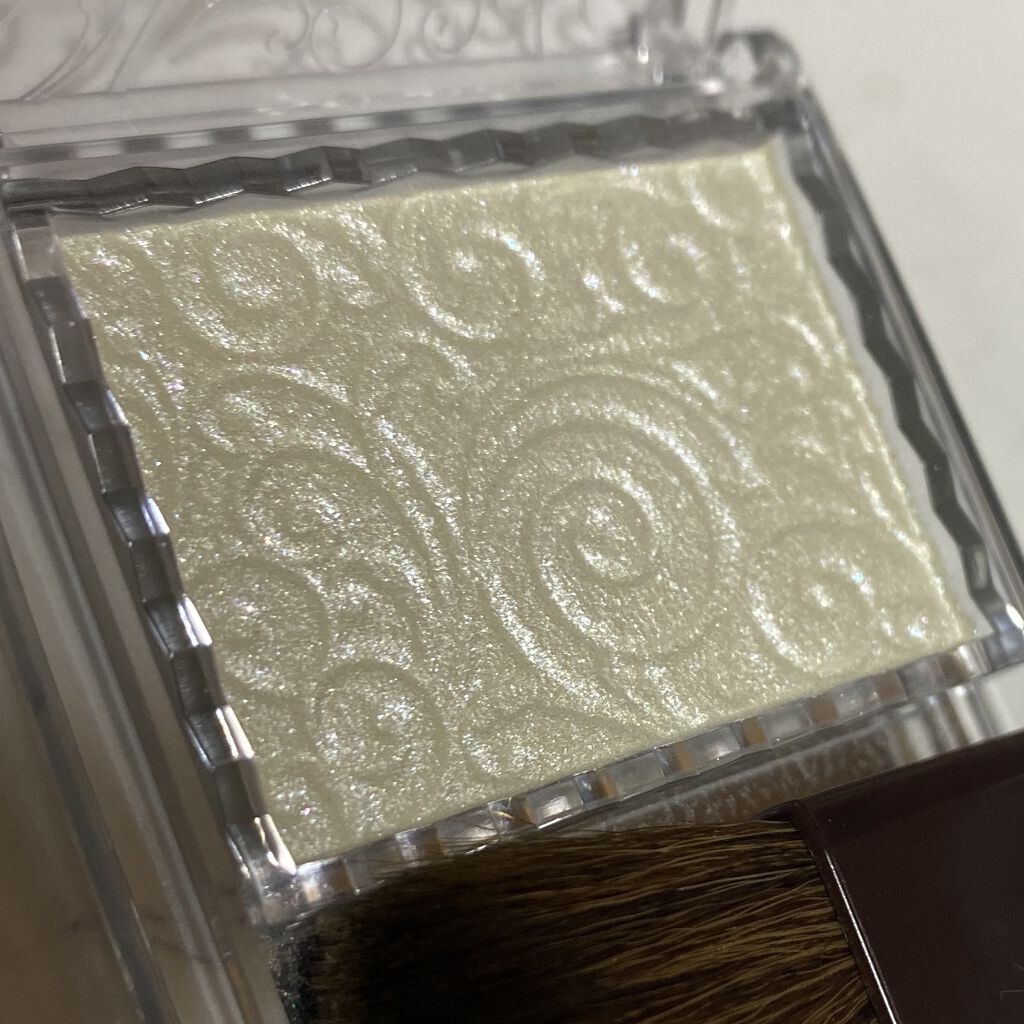 パールグロウハイライト/CEZANNE/パウダーハイライトを使ったクチコミ（2枚目）