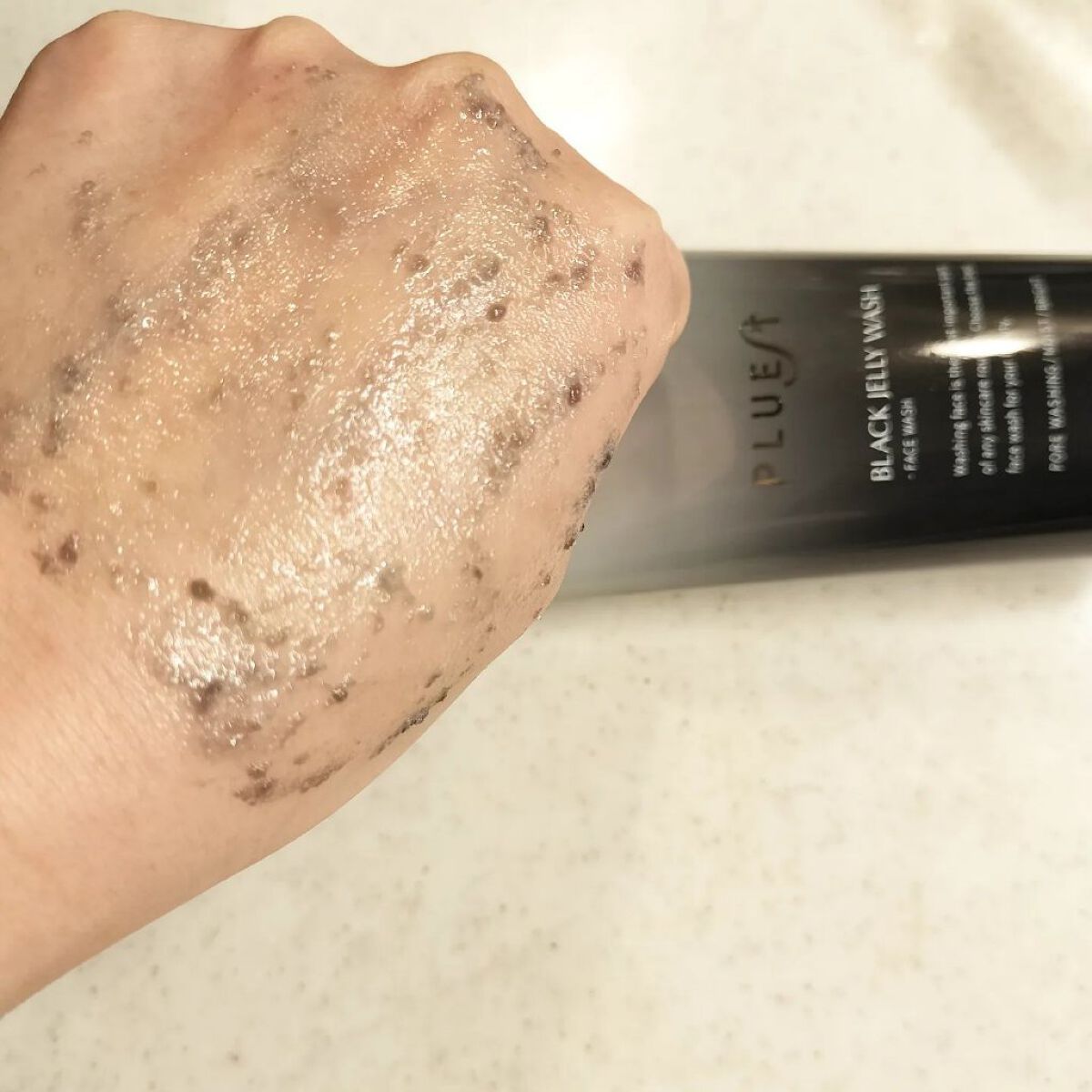 BLACK JELLY WASH（ブラックジェリーウォッシュ）/PLUEST/その他洗顔料を使ったクチコミ（3枚目）