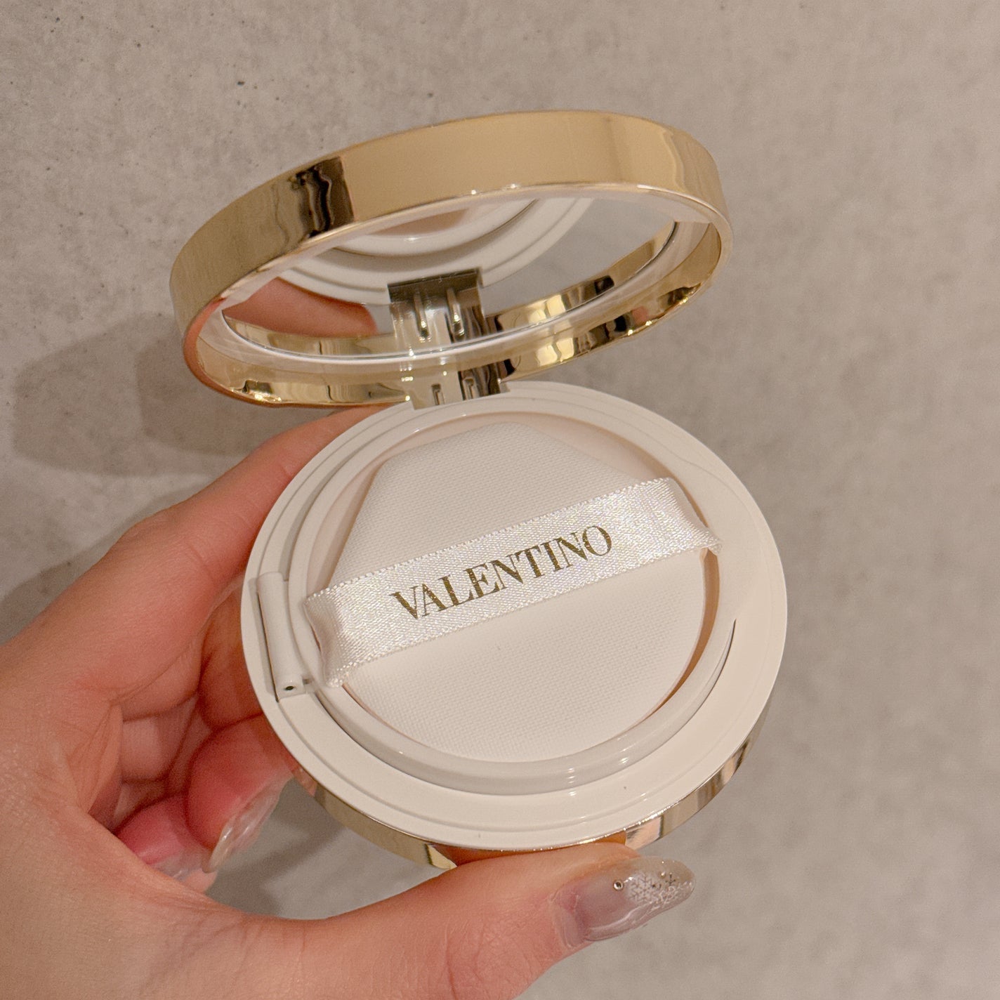 ヴァレンティノ GO クッション グロウ/ヴァレンティノ ビューティ/クッションファンデーションを使ったクチコミ(2枚目)