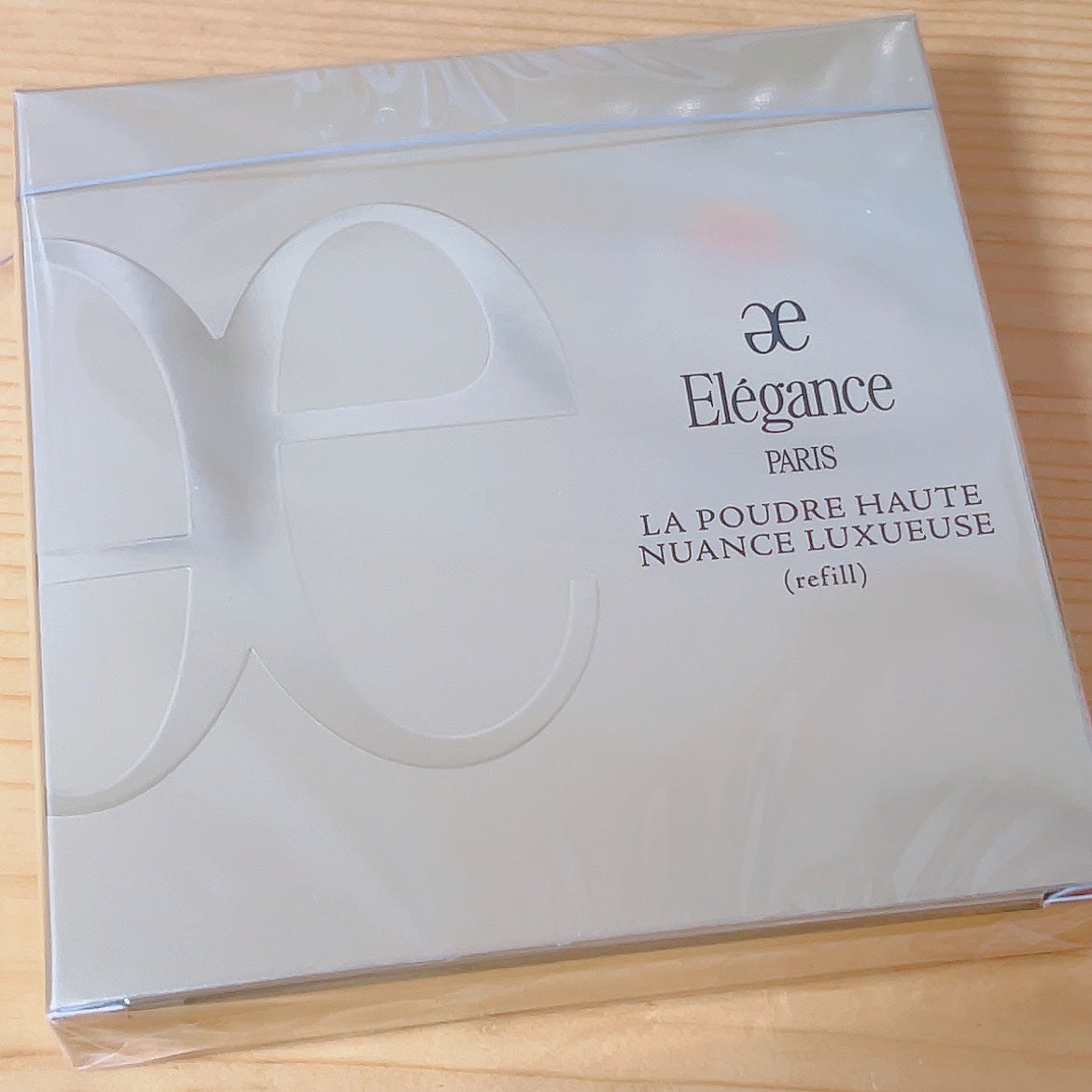 エレガンス ラ プードル オートニュアンス リクスィーズ/Elégance/プレストパウダーを使ったクチコミ(2枚目)