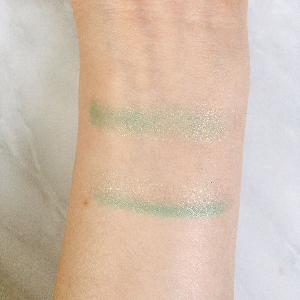 デュアル カラー スティック/DAISY DOLL by MARY QUANT/スティックアイシャドウを使ったクチコミ（3枚目）