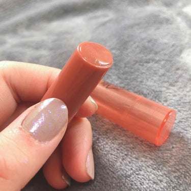 3CE 3CE PLUMPING LIPSのクチコミ「私の永遠お気に入りリップ💄

圧倒的美少女リップ

縦じわがなくなる！！

色味が大人っぽ可愛.....」（3枚目）