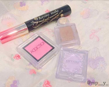 

🎀アイメイク💄💕
⚠︎写真わかりやすく文字入れしました！
3枚目に色味が若干分かりやすいのも
追加しました！( ∩'-'⊂ )(どっちもどっち).



初めましてのアイメイクです|  ˙꒳​˙）
