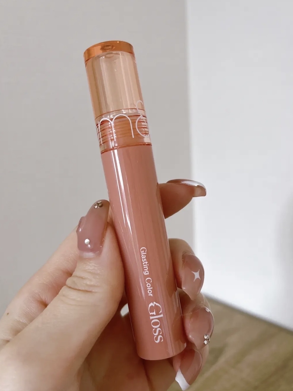 グラスティングカラーグロス｜rom&ndの口コミ - ヌーディーカラーが