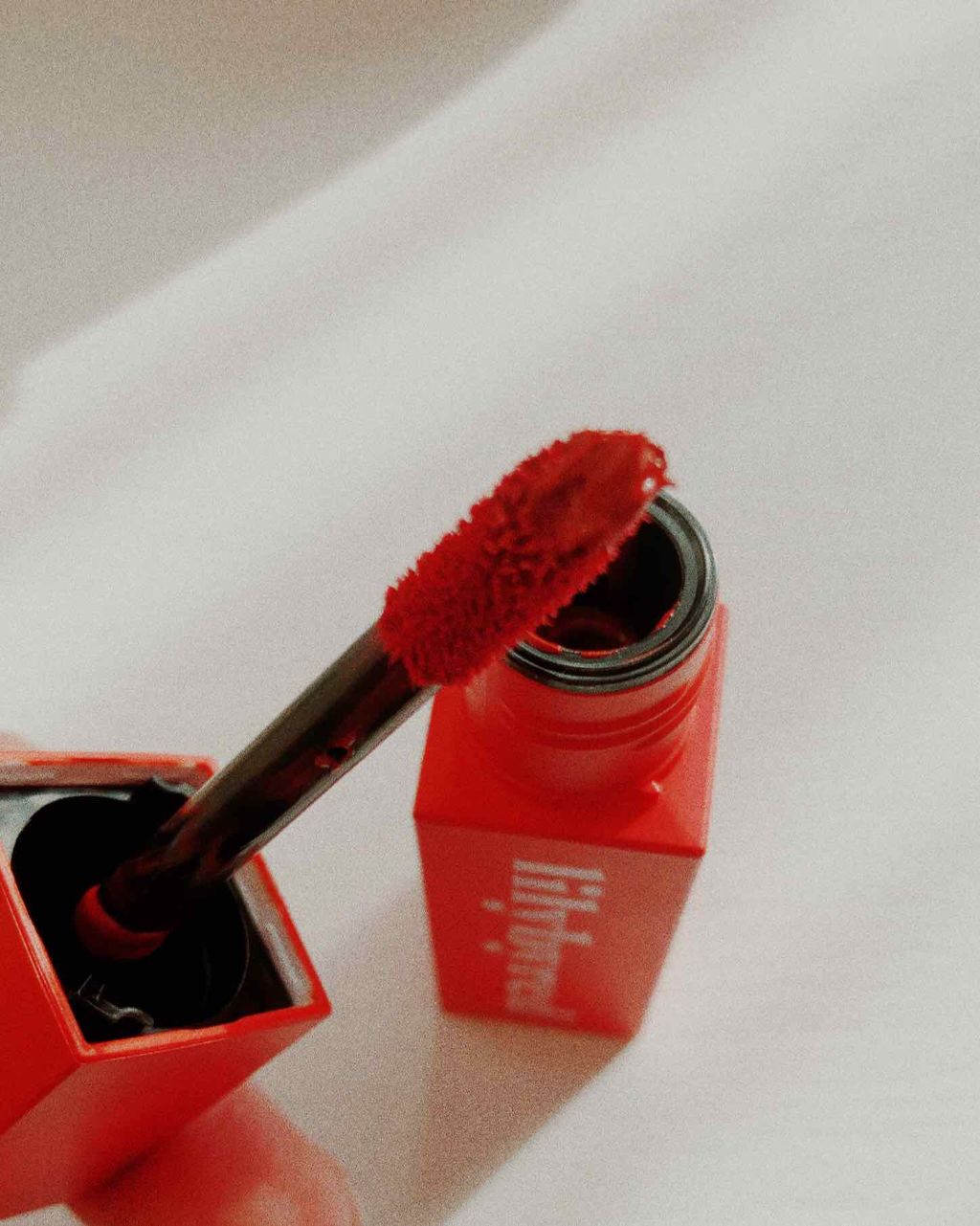 ブラッディライアー コーティングティント/lilybyred/リップティントを使ったクチコミ(2枚目)