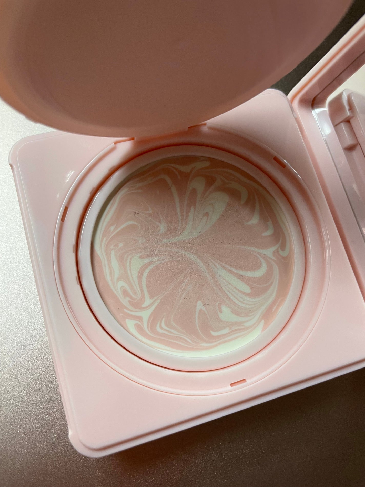 スキン PFCT コンパクト クリーム N/GIVENCHY/化粧下地を使ったクチコミ(5枚目)