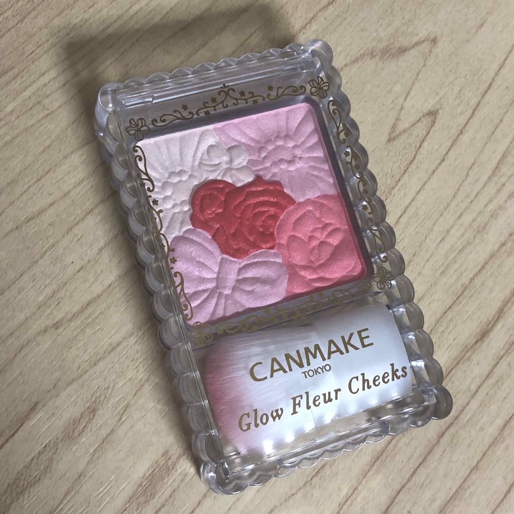 グロウフルールチークス/キャンメイク/パウダーチークを使ったクチコミ（1枚目）