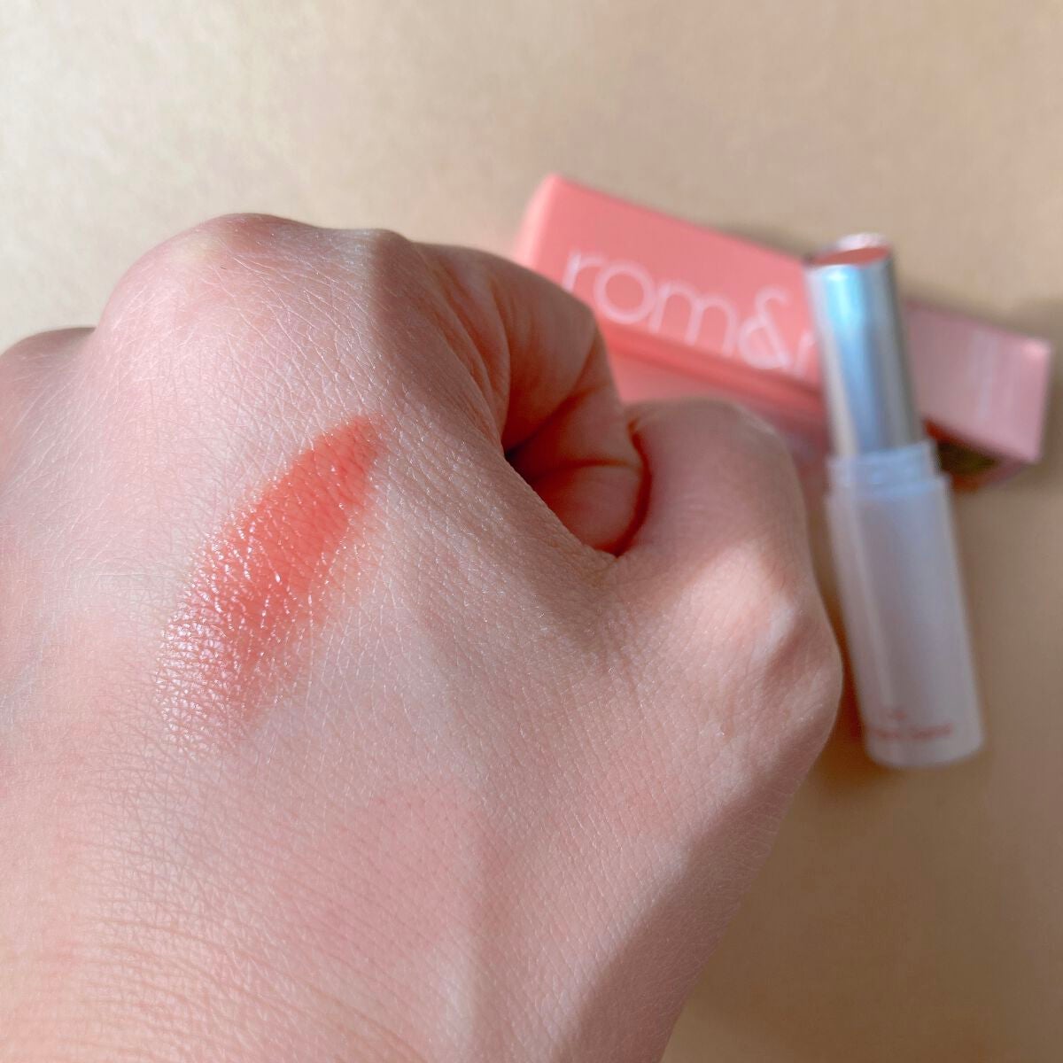 グラスティングメルティングバーム/rom&nd/リップバームを使ったクチコミ(2枚目)
