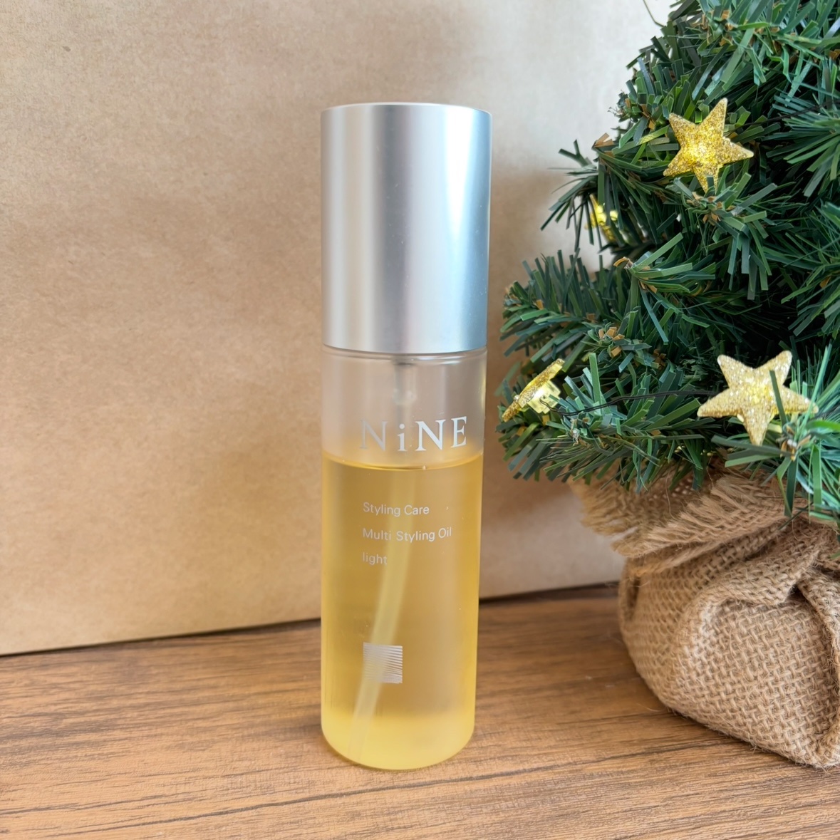 マルチスタイリングオイルライト 100ml/NiNE/ヘアオイルを使ったクチコミ（1枚目）