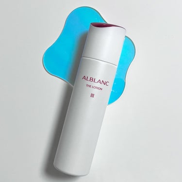 ALBLANC アルブラン ザ ローション III のクチコミ「✴︎

ALBLANC
THE LOTION

白×赤のコントラストが美しい容器の化粧水。
I.....」（1枚目）