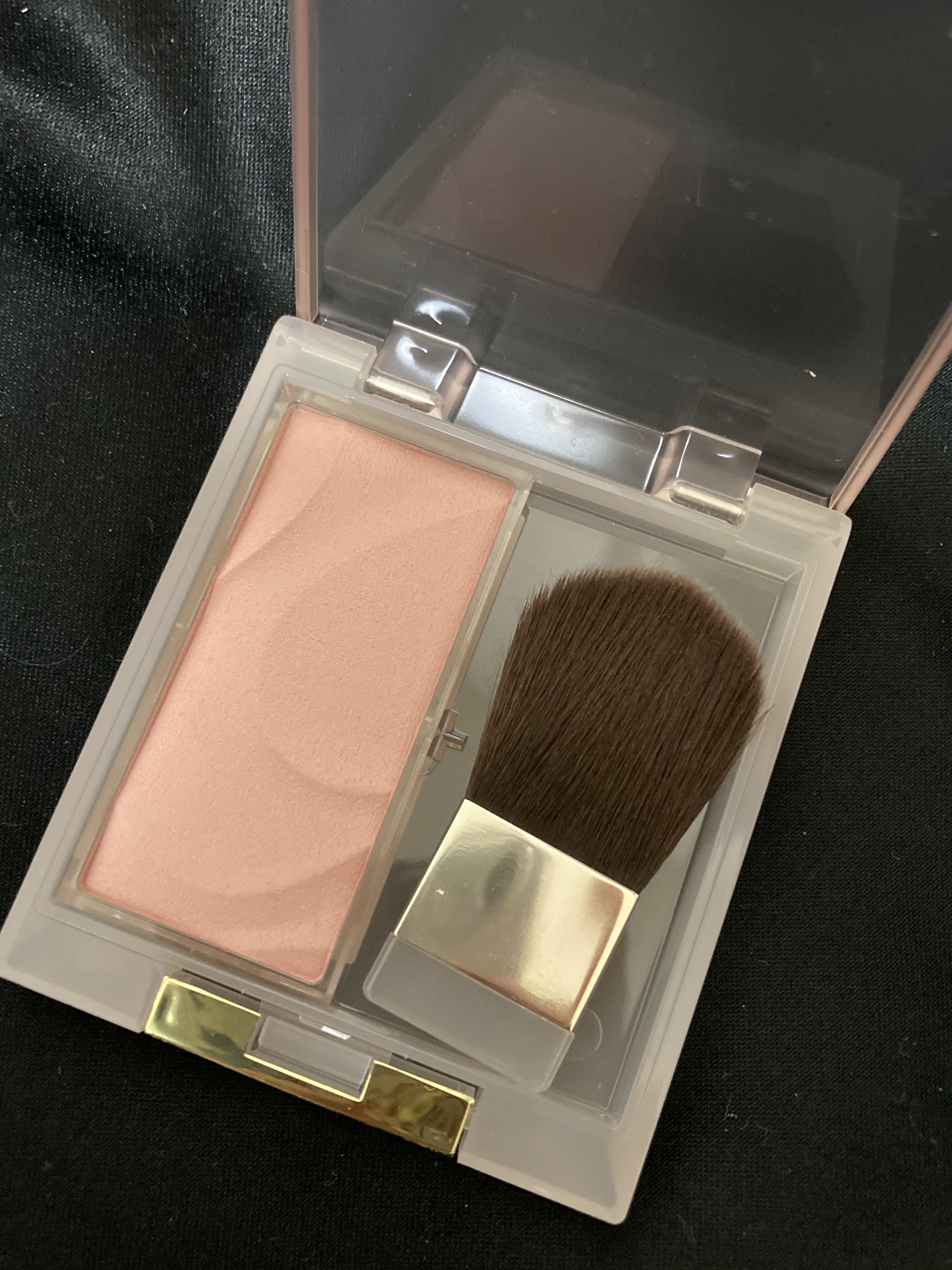 ✧  excel　シームレストーン ブラッシュ　SB02  シスター  ✧


ツイッターでよく見かけて気になってたやつ🥹
品切れのところが多かったけどドンキにいっぱいあったので買えましたദ്ദി^._.^)





♡　色味

写真の