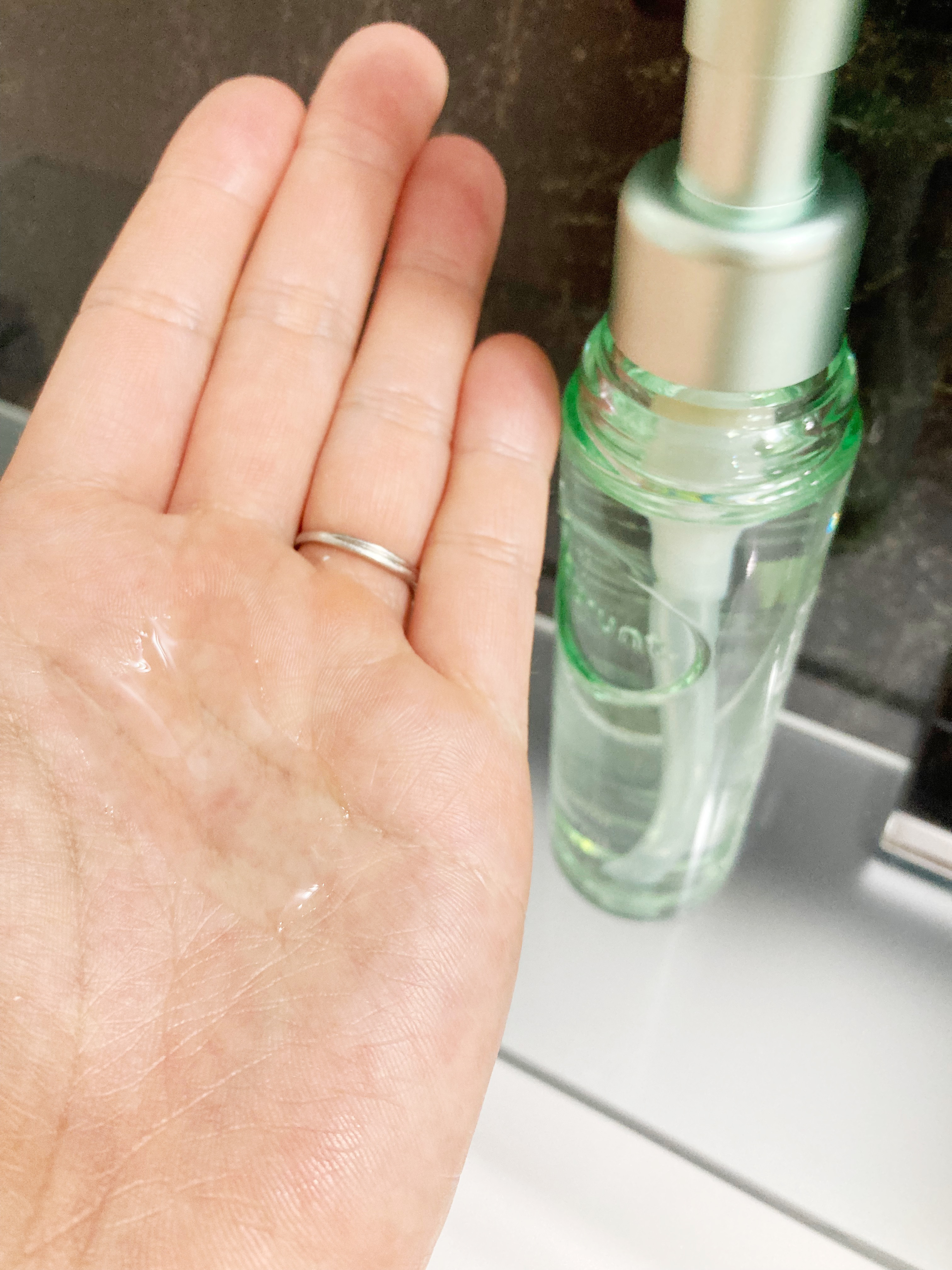 プルント コントロール美容液ヘアオイル/Purunt./ヘアオイルを使ったクチコミ（2枚目）