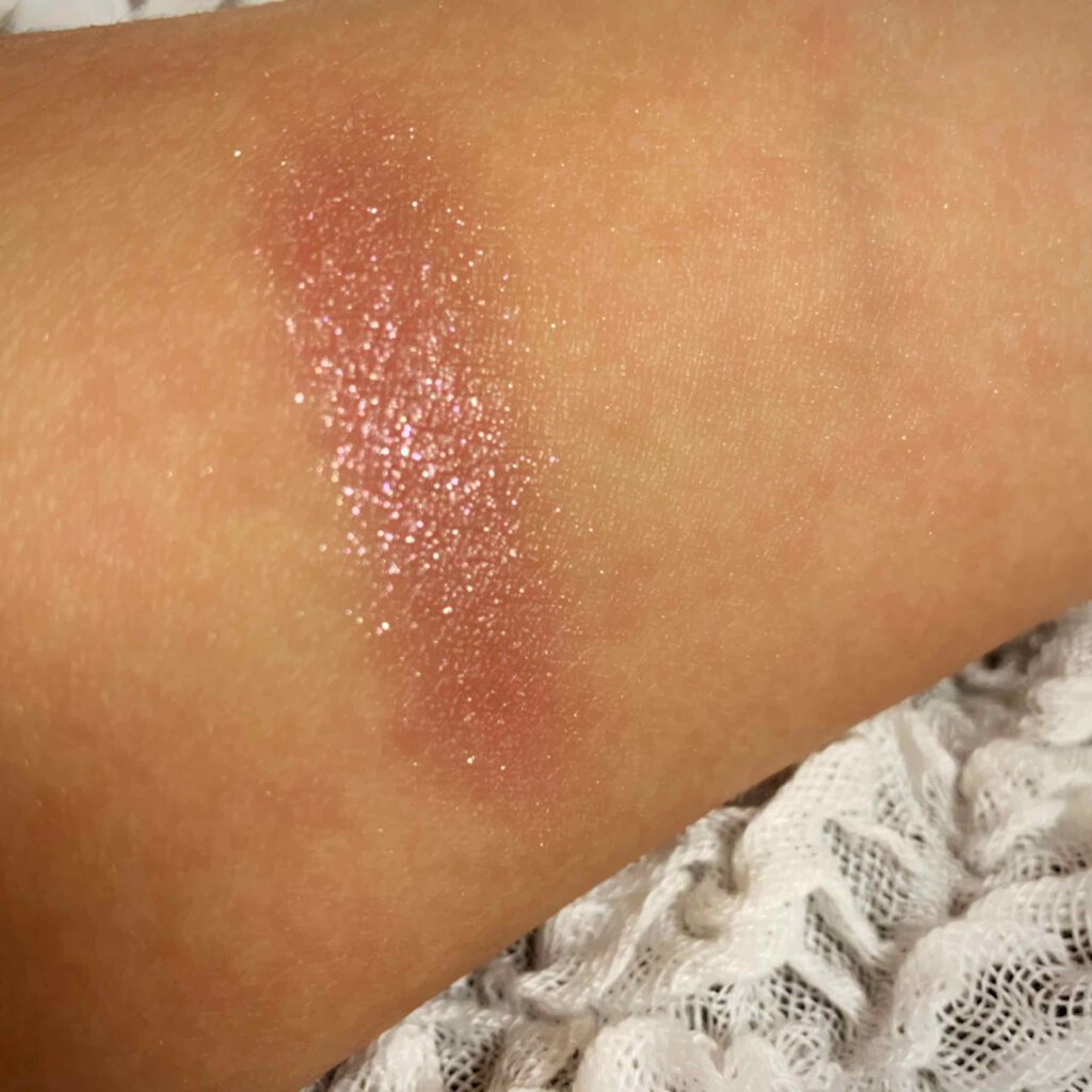 プリズム パウダーアイカラー/リンメル ロンドン/単色アイシャドウを使ったクチコミ（3枚目）