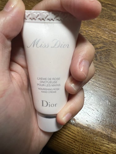 Dior ミス ディオール ハンド クリームのクチコミ「Dior

ミス ディオール ハンド クリーム


こちらはミニサイズです。発売はなかった見た.....」（1枚目）