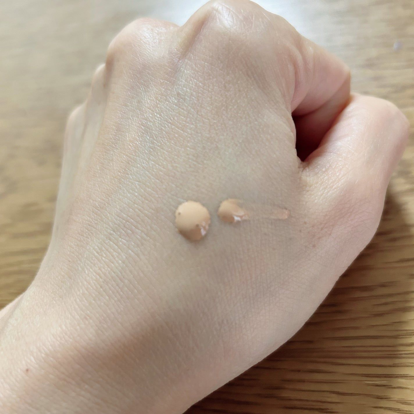 クラリティフロウリクイド/LUNASOL/リキッドファンデーションを使ったクチコミ(2枚目)