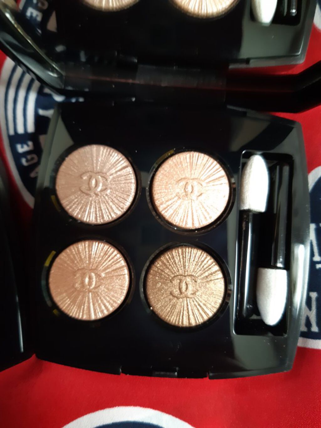 レ キャトル オンブル/CHANEL/アイシャドウパレットを使ったクチコミ(4枚目)