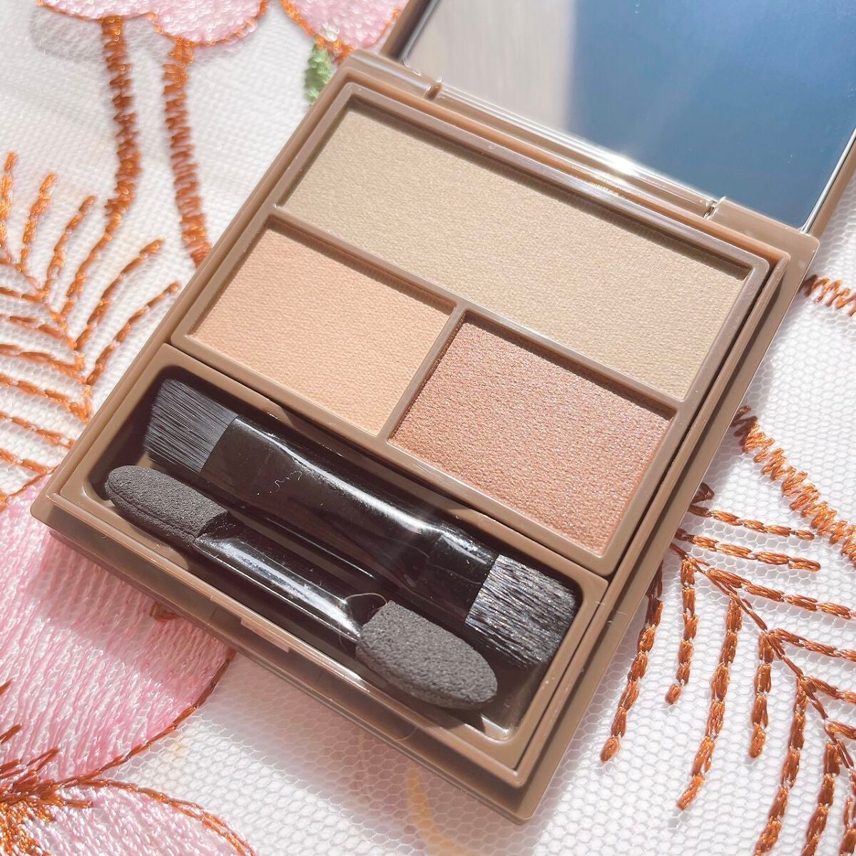 フーミー マルチアイブロウパウダー/WHOMEE/パウダーアイブロウを使ったクチコミ(2枚目)