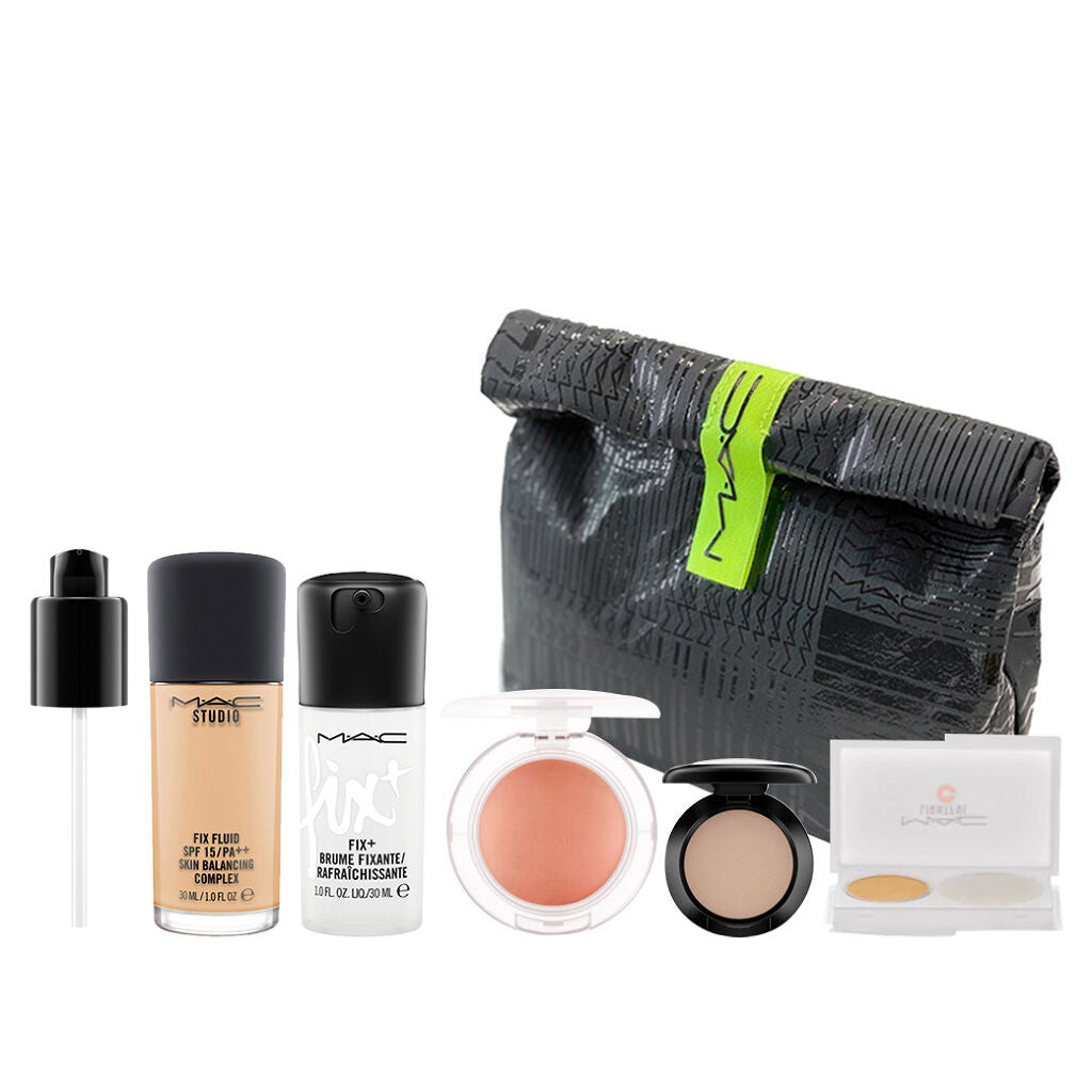 ニュー イヤー メイクアップ キット (マット アイ) M・A・C