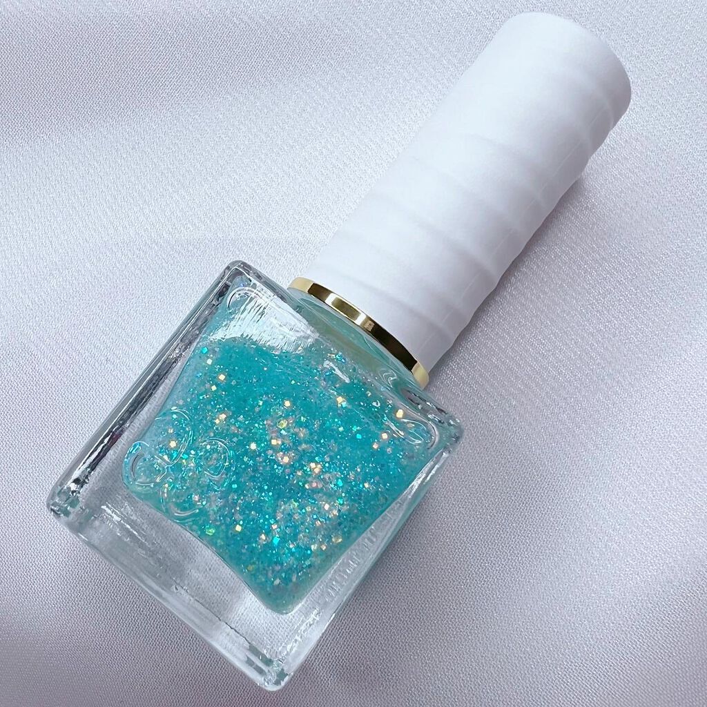 フローリックネイルラッカー/エレガンス クルーズ/マニキュアを使ったクチコミ(2枚目)