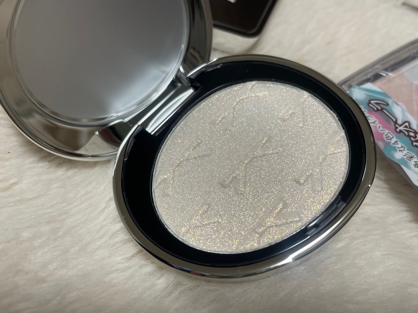 スターダストダイヤモンドハイライトパウダー/PERFECT DIARY/パウダーハイライトを使ったクチコミ(3枚目)