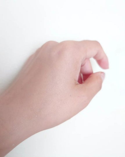 kyonko on LIPS 「ツヤ×血色感アップ〈コントロールベース〉貧血傾向なので肌が青く..」(4枚目)