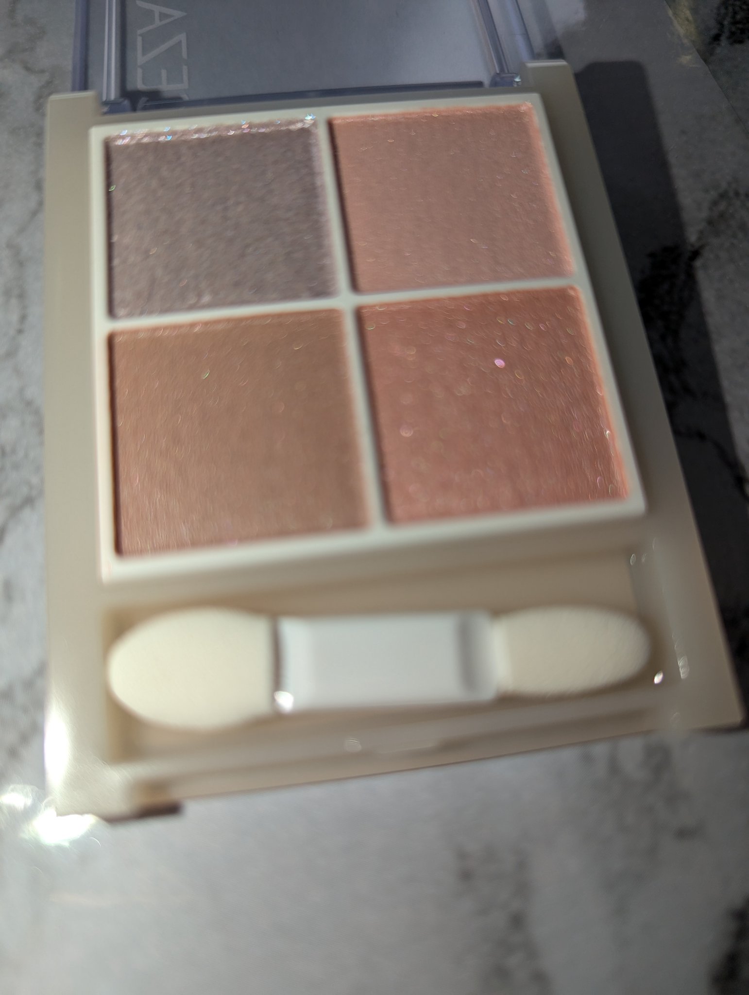 ペールトーンアイシャドウ/CEZANNE/アイシャドウを使ったクチコミ（2枚目）