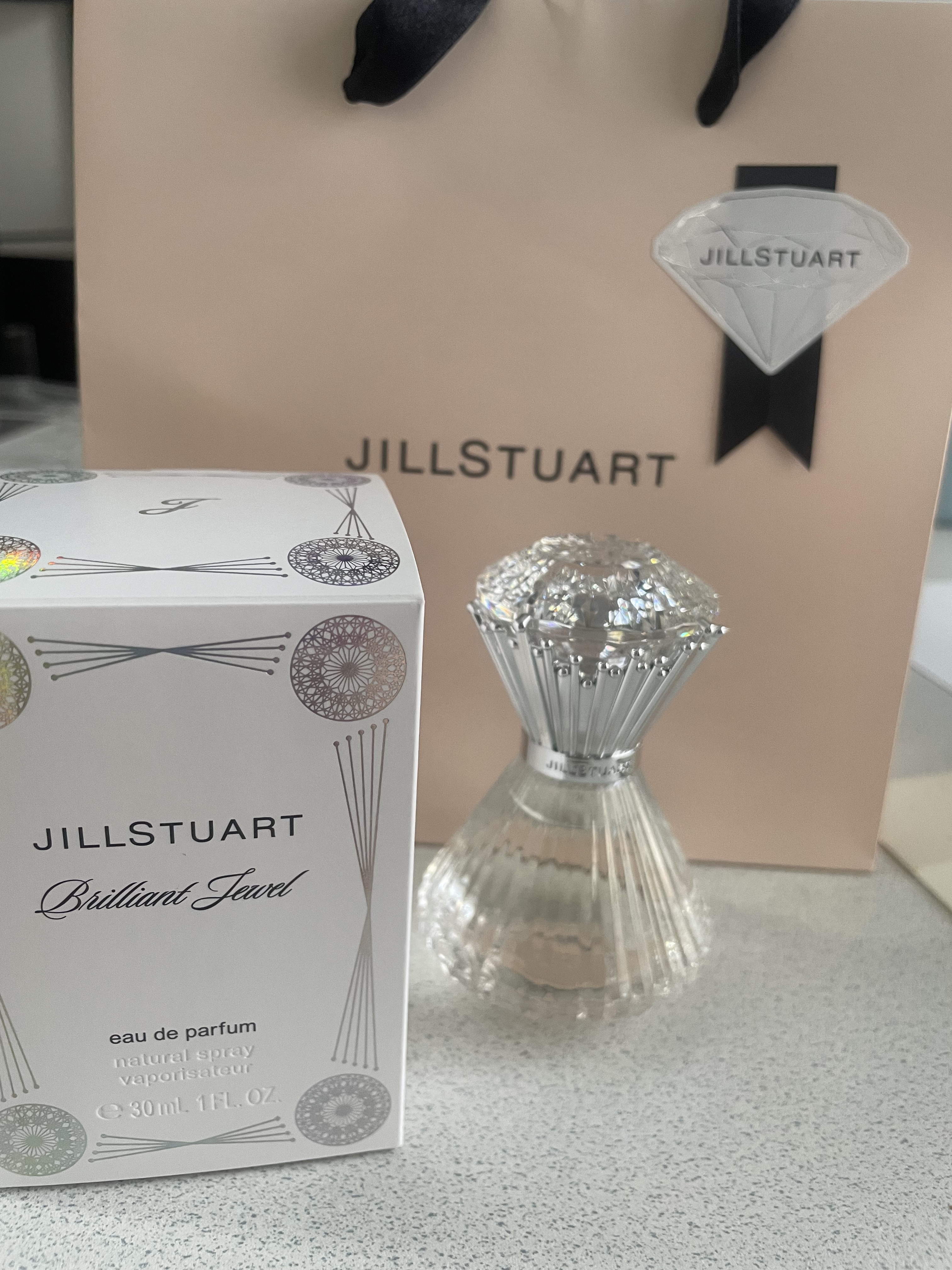 ジルスチュアート ブリリアントジュエル オードパルファン 30ml/JILL STUART/香水(レディース)を使ったクチコミ（1枚目）