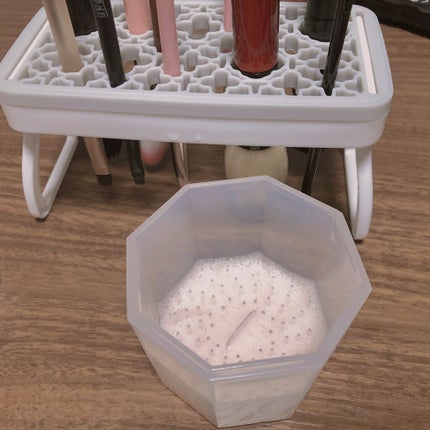 メイクブラシクリーナー/DAISO/その他化粧小物を使ったクチコミ(7枚目)