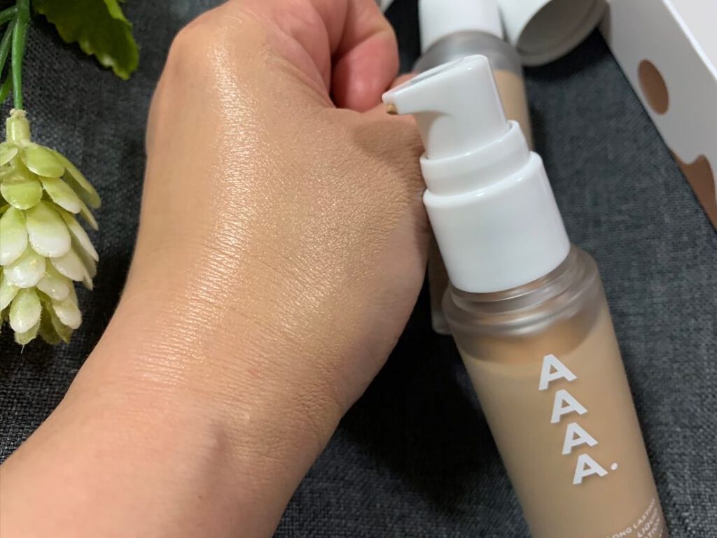 フレンチブライド on LIPS 「「AAAA.リキッドファンデーション」夏は特にパウダーよりもリ..」(4枚目)