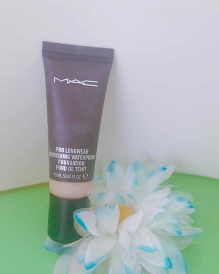 プロ ロングウェア ウォータープルーフファンデーション/M・A・C/リキッドファンデーションを使ったクチコミ(1枚目)