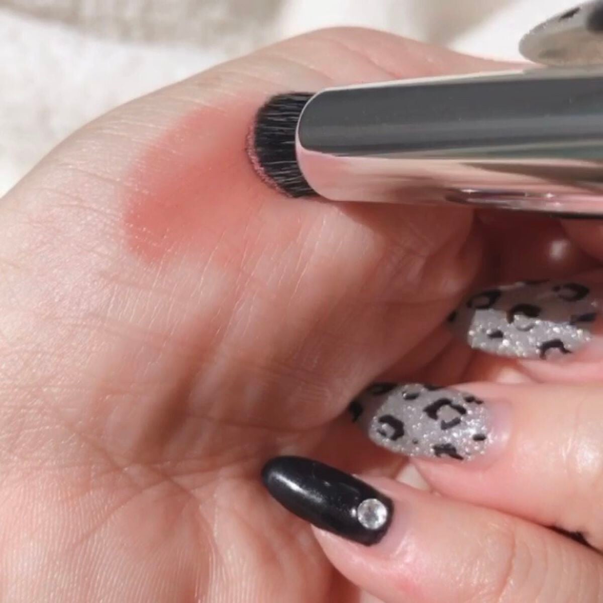 フィンガーブラシ /ブリリアージュ/メイクブラシを使ったクチコミ(4枚目)