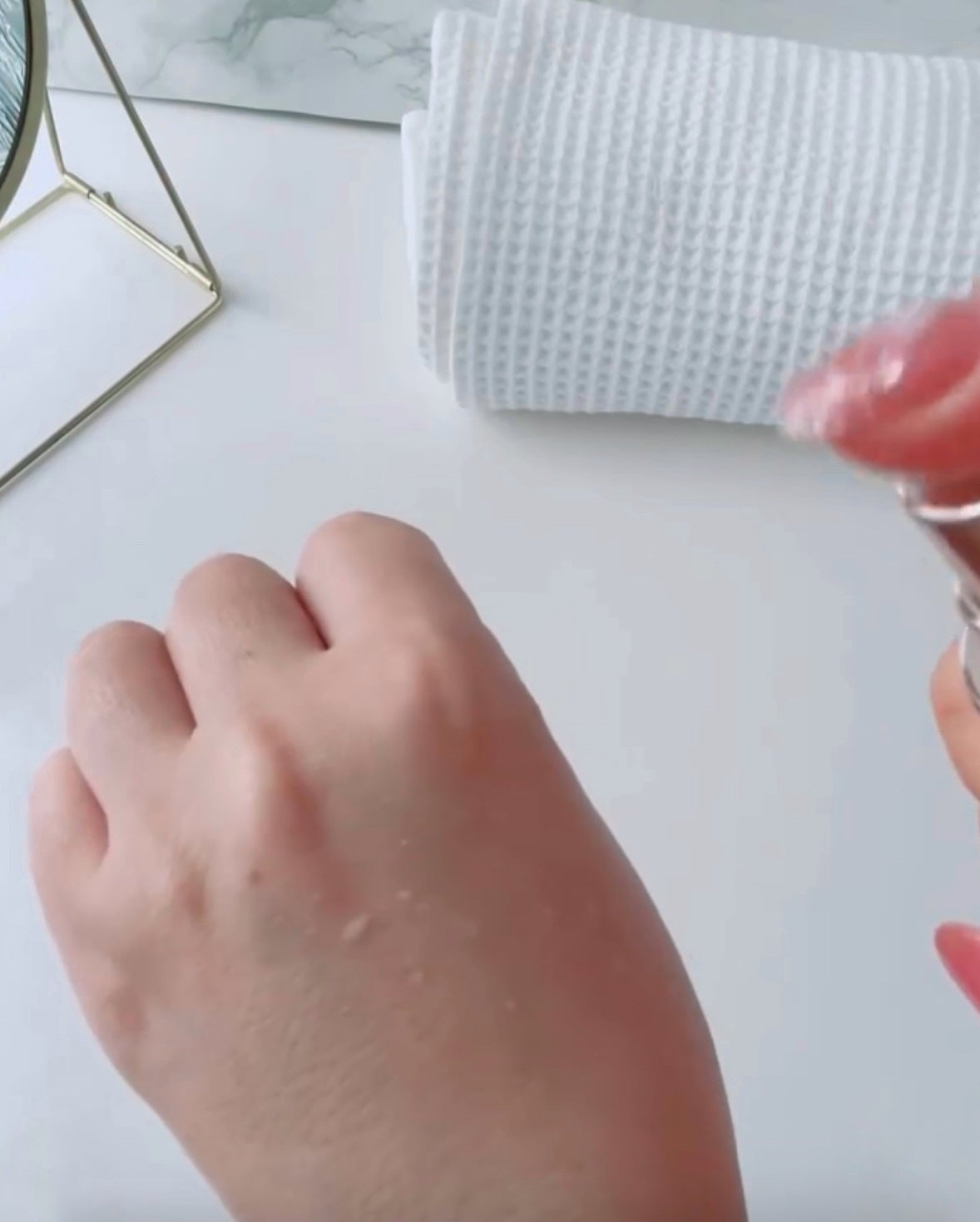 ダルバ ホワイトトリュフファーストスプレーセラム/ダルバ/ミスト状化粧水を使ったクチコミ(3枚目)