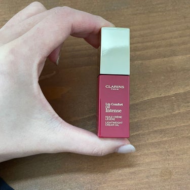 コンフォート リップオイル インテンス 04 インテンス ローズウッド/CLARINS/リップグロスを使ったクチコミ（2枚目）