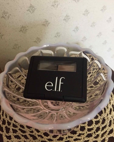 e.l.f. Cosmetics アイブロウキットのクチコミ「e.l.f. gel & powder eyebrow kit  medium 
ジェルアンド.....」（1枚目）