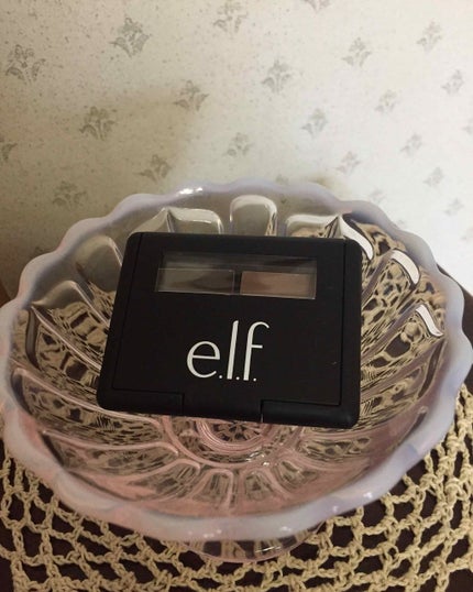 e.l.f. Cosmetics アイブロウキットのクチコミ「e.l.f. gel & powder eyebrow kit medium
ジェルアンド.....」(1枚目)