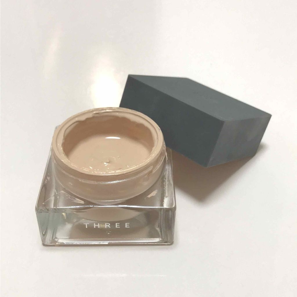 コンプリートハーモニーファンデーション/THREE/リキッドファンデーションを使ったクチコミ（2枚目）