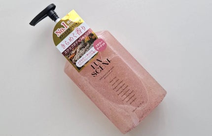 スクラブボディウォッシュ フラワーマーケット ホワイトチューリップ/LUV SCENT/ボディスクラブを使ったクチコミ(5枚目)