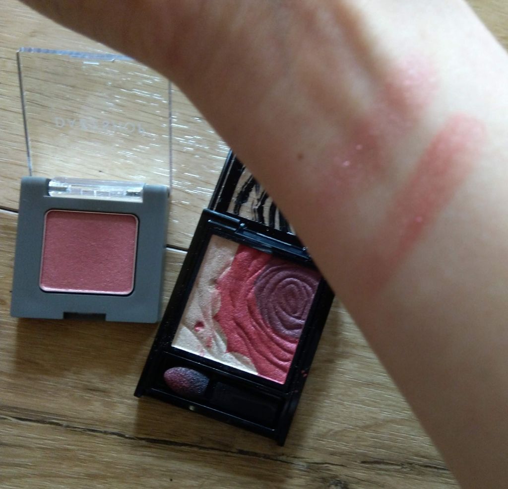 アリュールド シングル アイシャドウ/DAZZSHOP/単色アイシャドウを使ったクチコミ（1枚目）