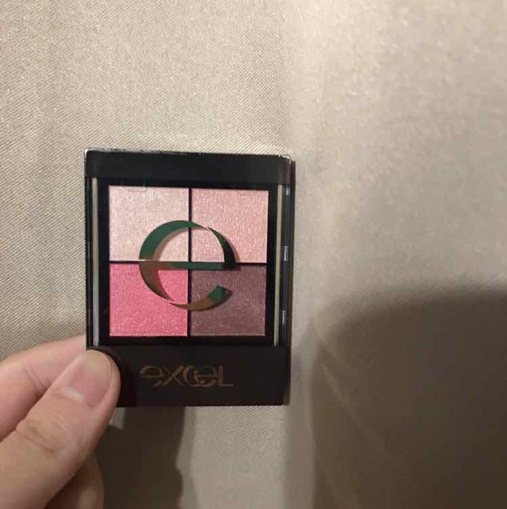 リアルクローズシャドウ/excel/アイシャドウパレットを使ったクチコミ(2枚目)