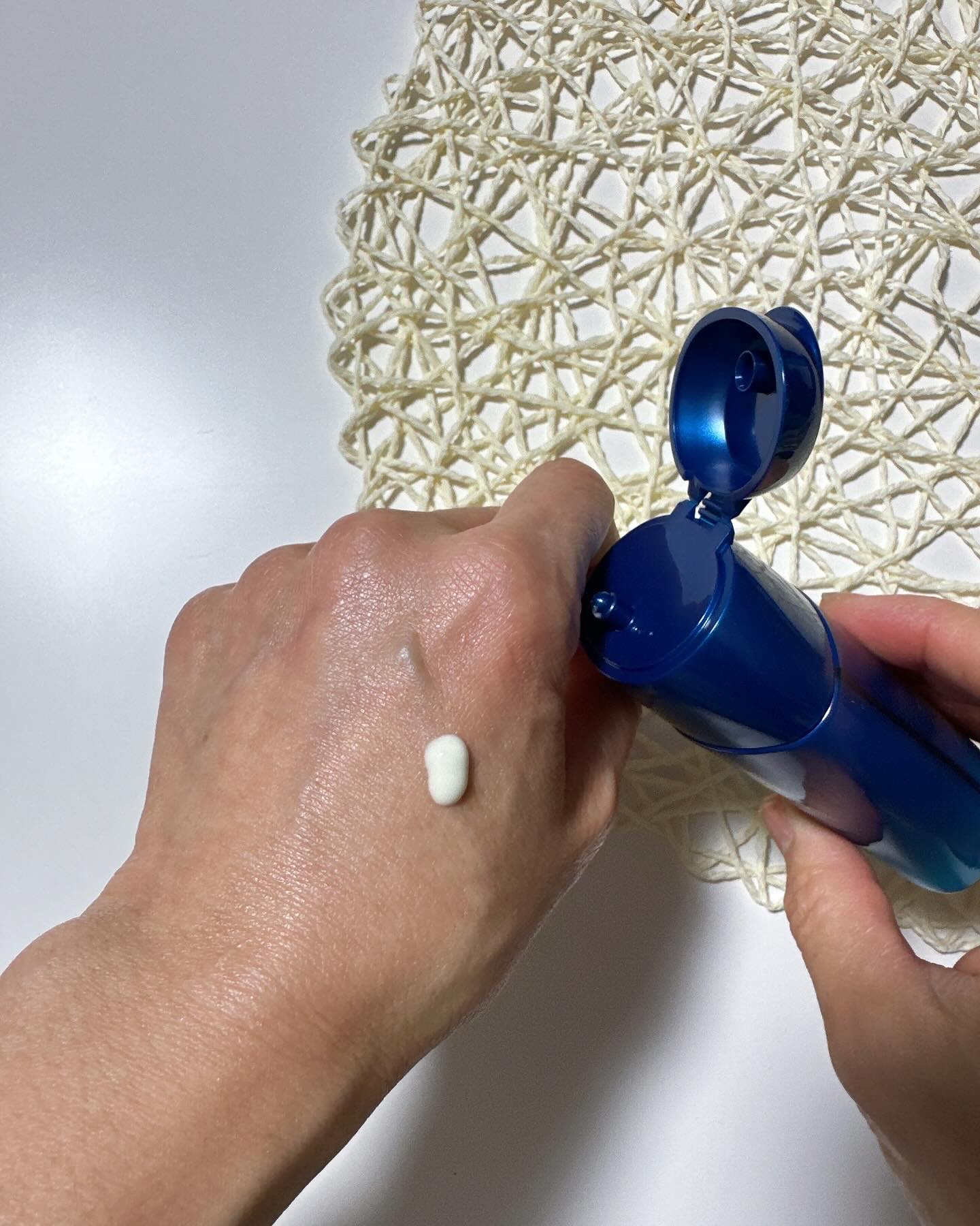 スキンアクア ヒアルロンセラムUV/スキンアクア/日焼け止めローションを使ったクチコミ（3枚目）