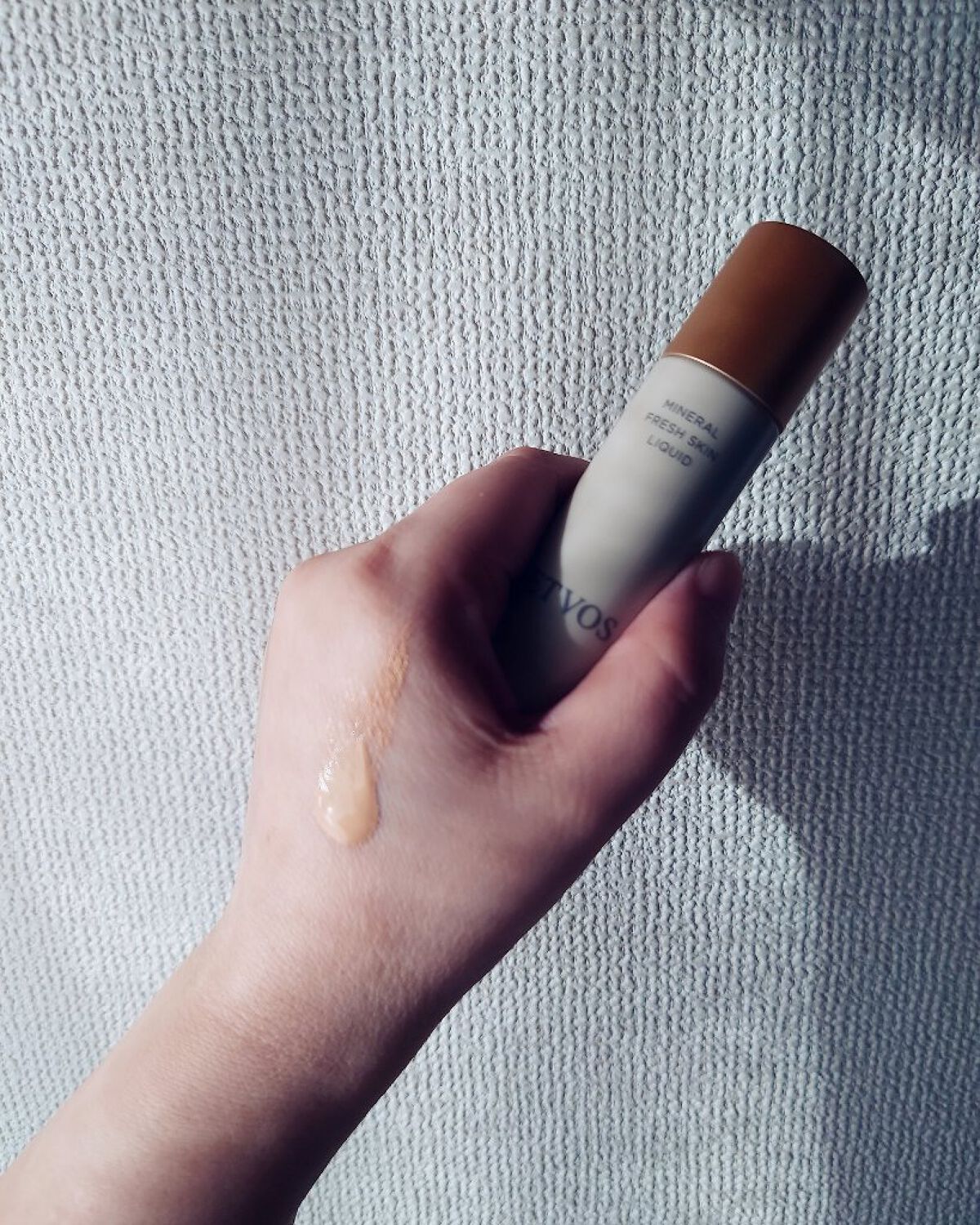 ミネラルフレッシュスキンリキッド/エトヴォス/リキッドファンデーションを使ったクチコミ（2枚目）