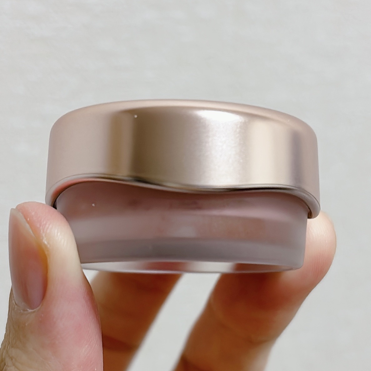 アイグロウジェム スキンシャドウ 22M sakura mousse/DECORTÉ/ジェル・クリームアイシャドウを使ったクチコミ（3枚目）